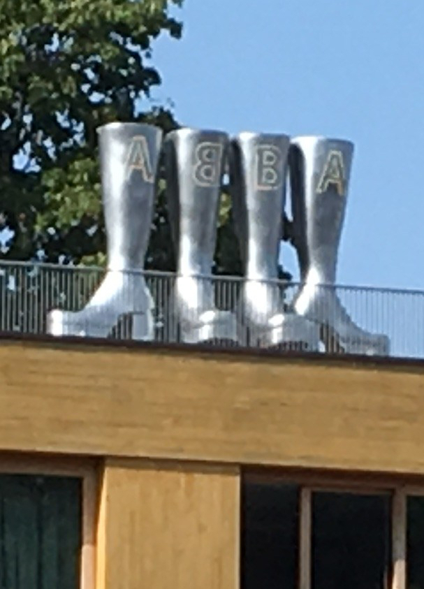 F8E2DD6A-55F9-4005-B483-57EAC97EA43C