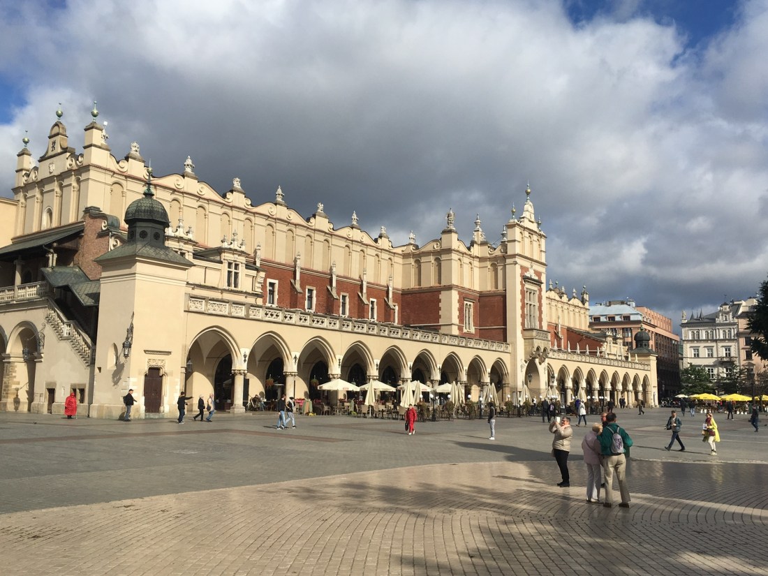 9562F4CF-1591-4C55-82E7-7788B37A78A3